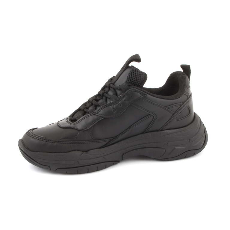Pantofi sport femei Calvin Klein negri din piele cu print logo 2370DP1656N