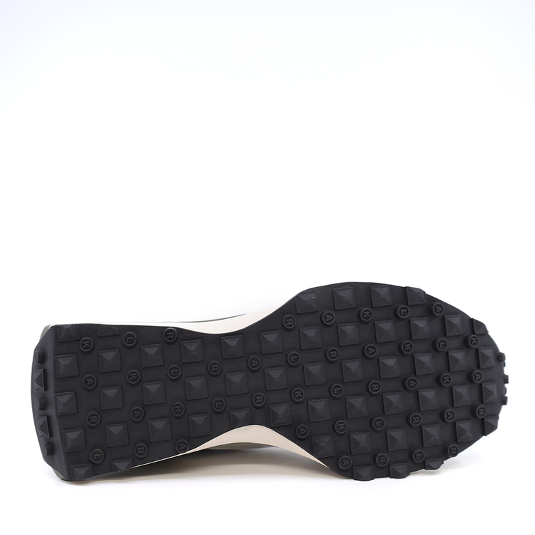 Sneakers bărbați Karl Lagerfeld kaki din piele 2055BP53916KA