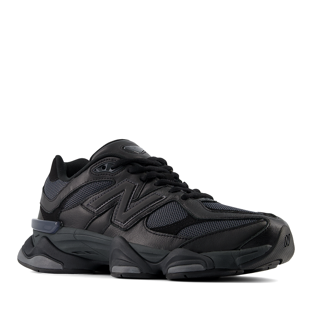 New Balance Sneakers bărbați New Balance 9060 negri din piele