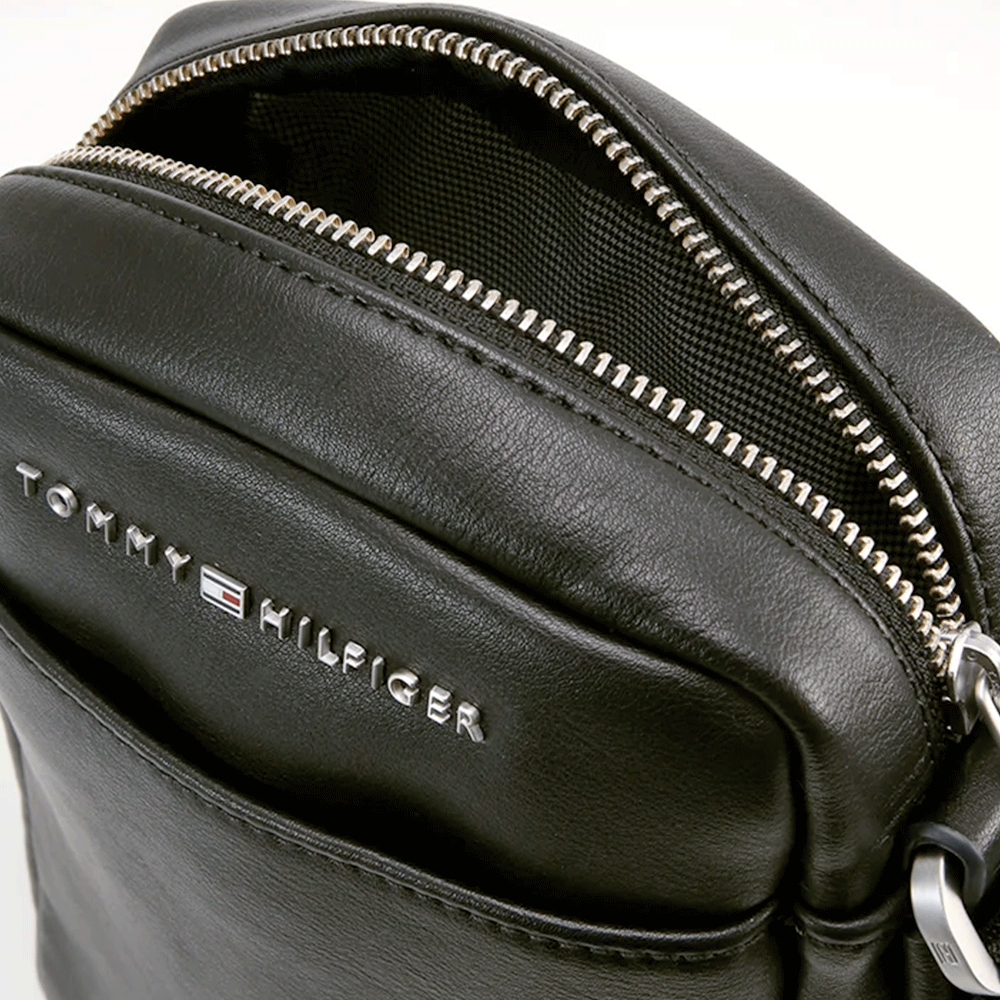 Geantă crossbody bărbați Tommy Hilfiger neagră 3429bgea1941n